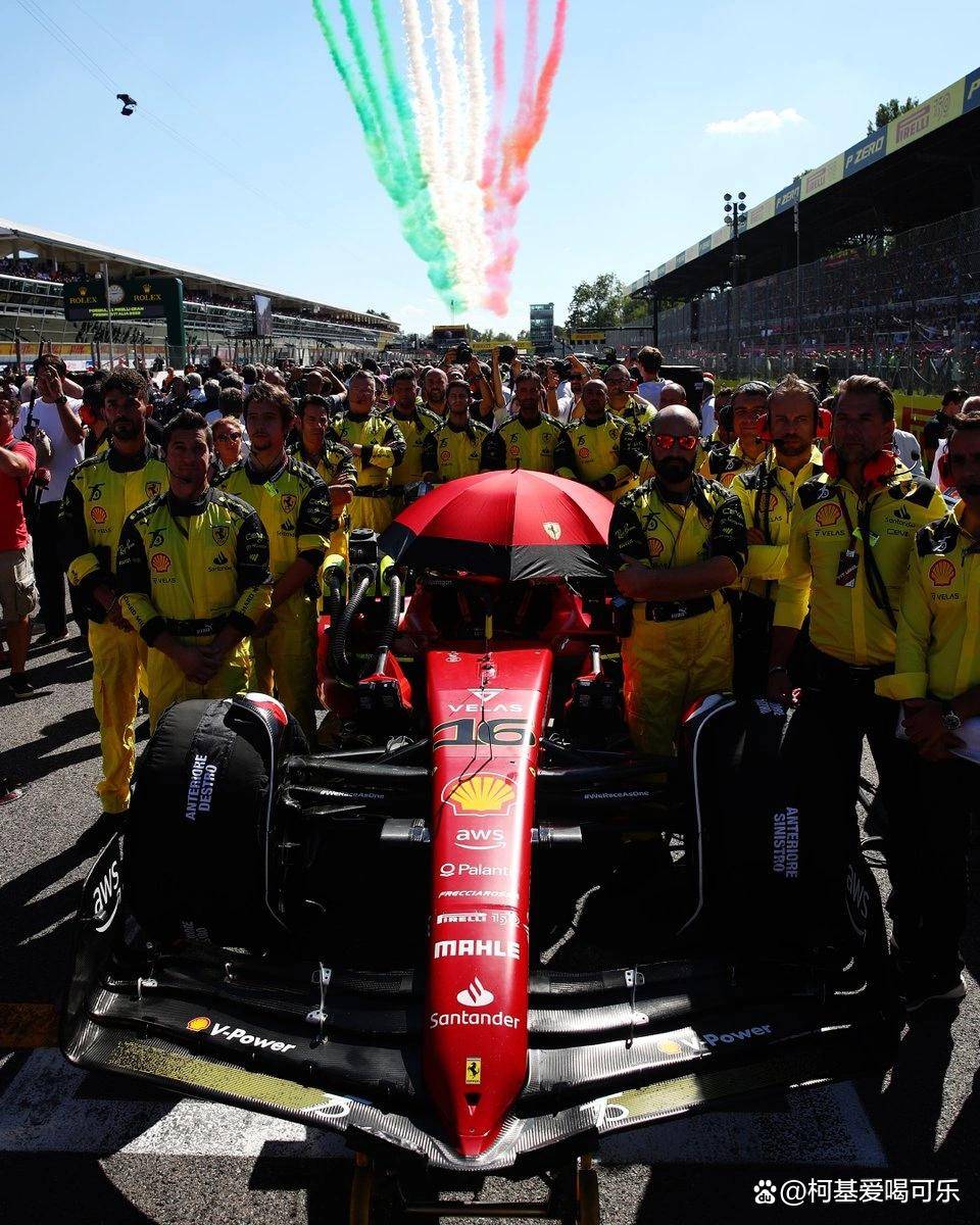 包含迈凯伦轻取红牛车队,勒克莱尔统治全场的词条 包含迈凯伦轻取红牛车队,勒克莱尔统治全场的词条