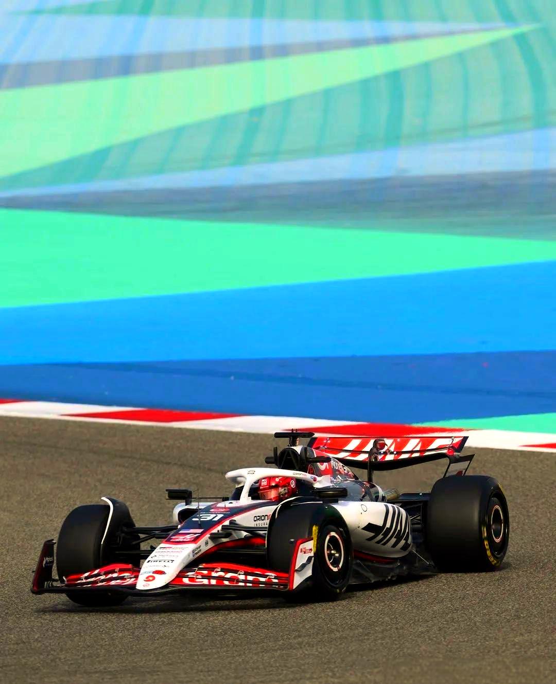 哈斯车队横扫梅赛德斯,皮亚斯特里高光表现 哈斯车队横扫梅赛德斯,皮亚斯特里高光表现