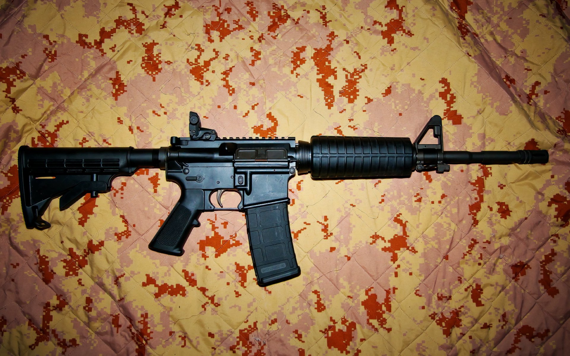 铁壁与利刃，当拉齐奥用防守锁死马赛，拉什福德用一剑封喉定义关键