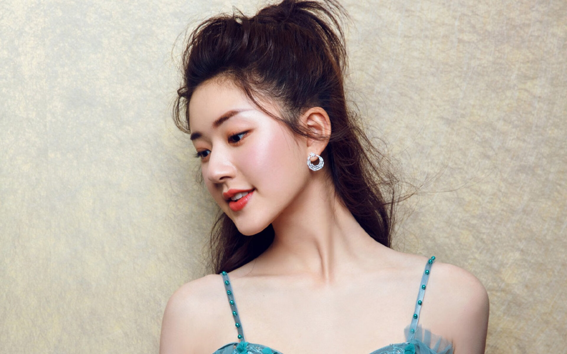 技术击败天赋，哈利伯顿化身关键先生，爵士强势攻克热火主场